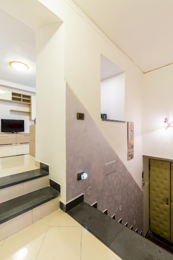Qs1 - Indipendent Flat In Center Apartment Наполи Екстериор снимка