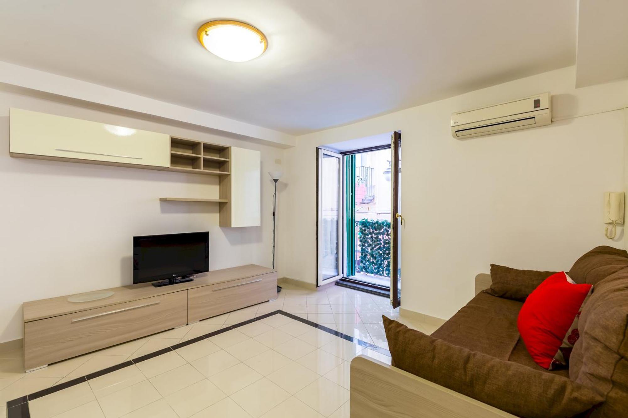 Qs1 - Indipendent Flat In Center Apartment Наполи Екстериор снимка