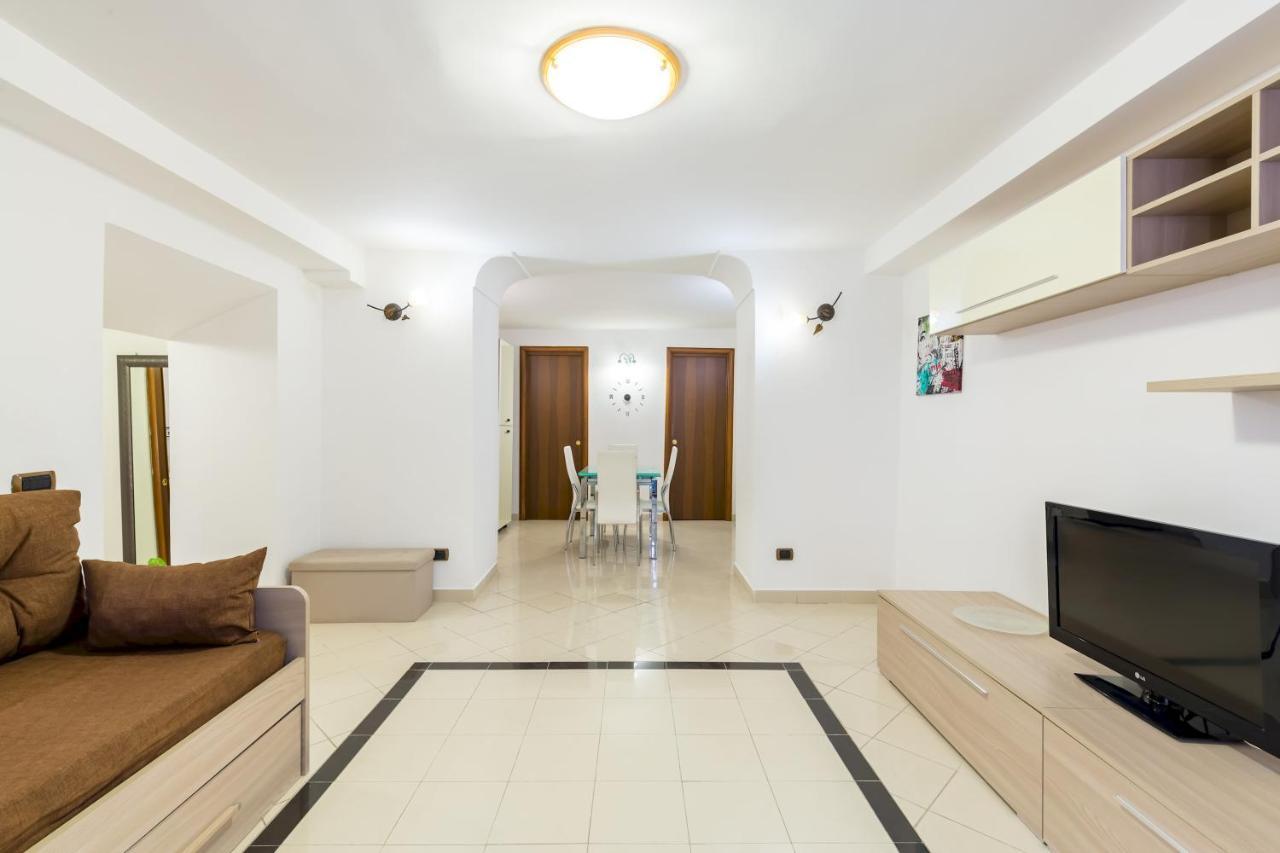 Qs1 - Indipendent Flat In Center Apartment Наполи Екстериор снимка